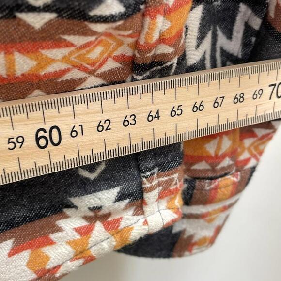 Levi's - Oversized Baggy Navajo Long Sleeve Shirt - Grey / Orange - XL - Picture 10 of 10